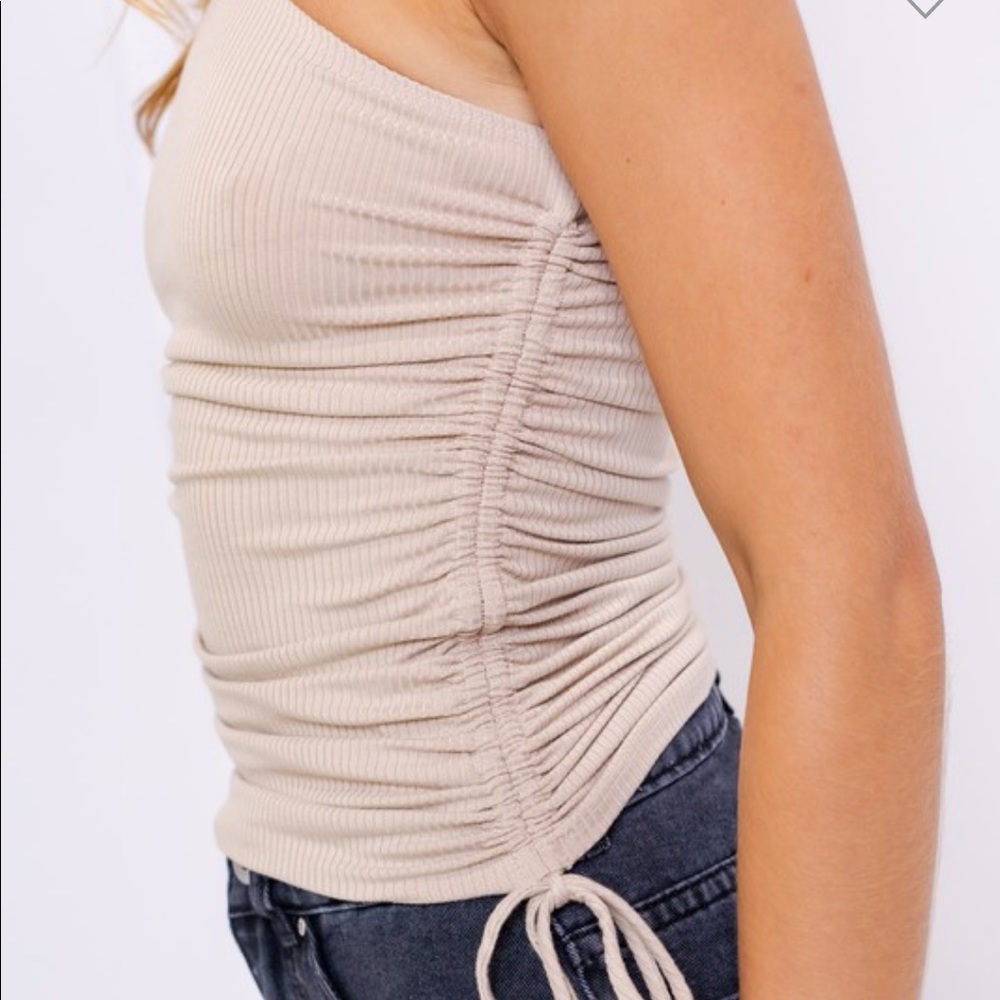 NWT Ribbed fabrication ruched sides one sl… - Picture 7 of 8